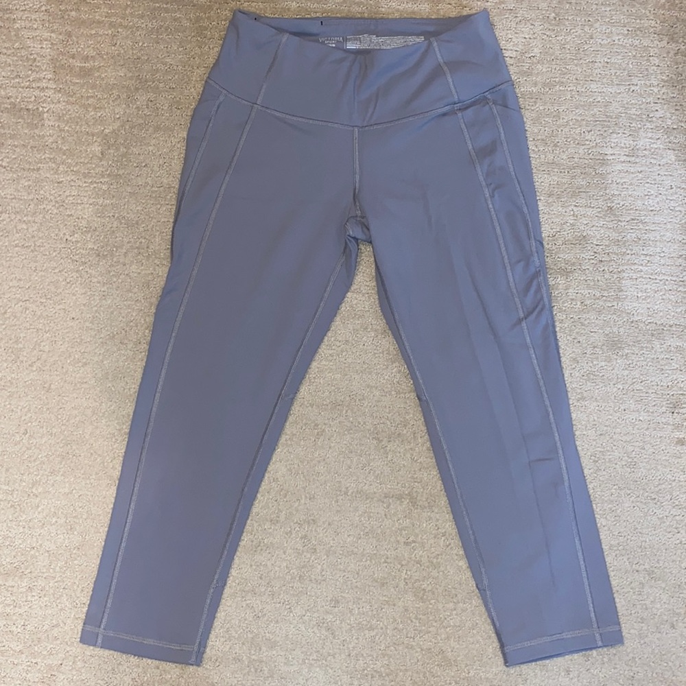 Victoria Secret Capris Leggings